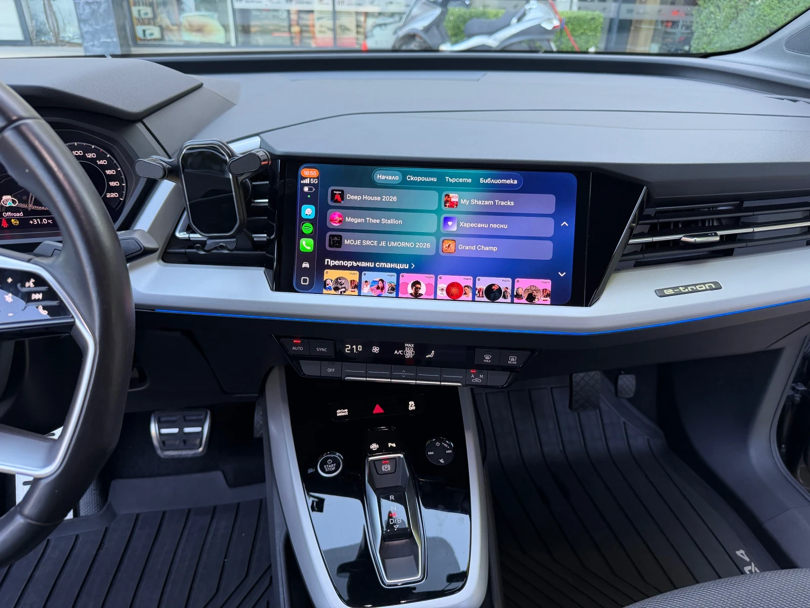 Audi Q4 Etron35-SLine SportBack, снимка 8 - Автомобили и джипове - 55084800