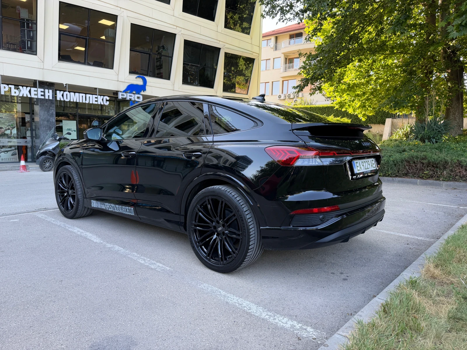Audi Q4 Etron35-SLine SportBack, снимка 11 - Автомобили и джипове - 55084800