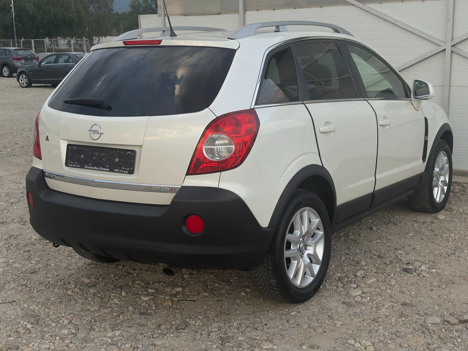 Opel Antara 2.0 CDTI 4x4/Темпомат/Собствен лизинг, снимка 4 - Автомобили и джипове - 55571743