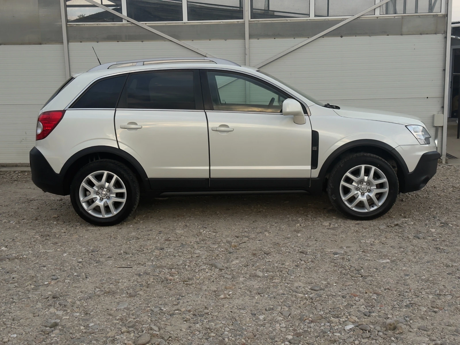 Opel Antara 2.0 CDTI 4x4/Темпомат/Собствен лизинг, снимка 3 - Автомобили и джипове - 55571743