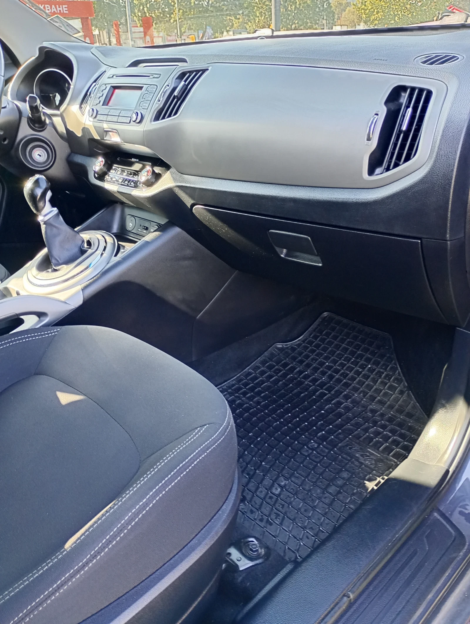 Kia Sportage, снимка 13 - Автомобили и джипове - 56272254