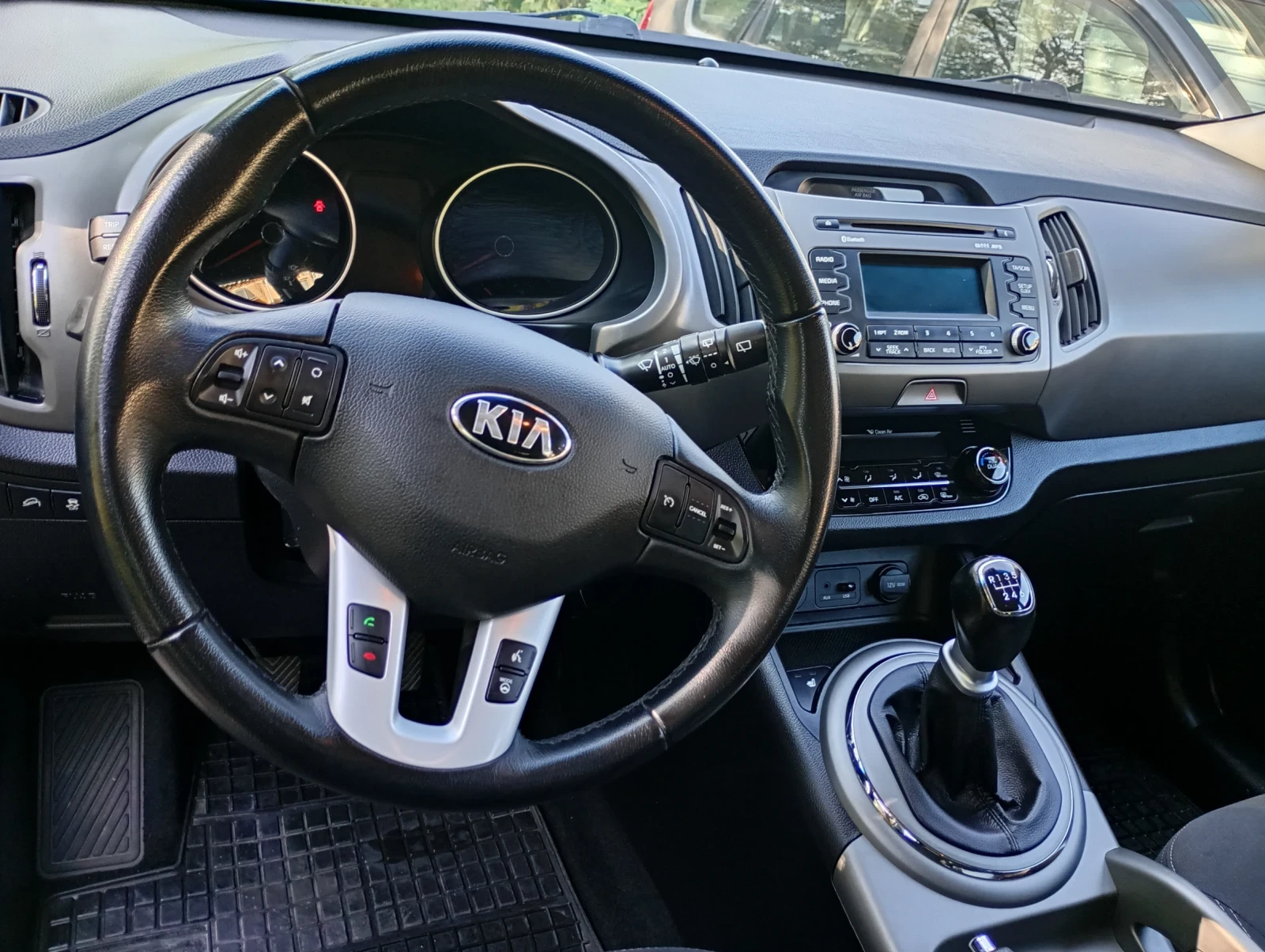 Kia Sportage, снимка 6 - Автомобили и джипове - 56272254