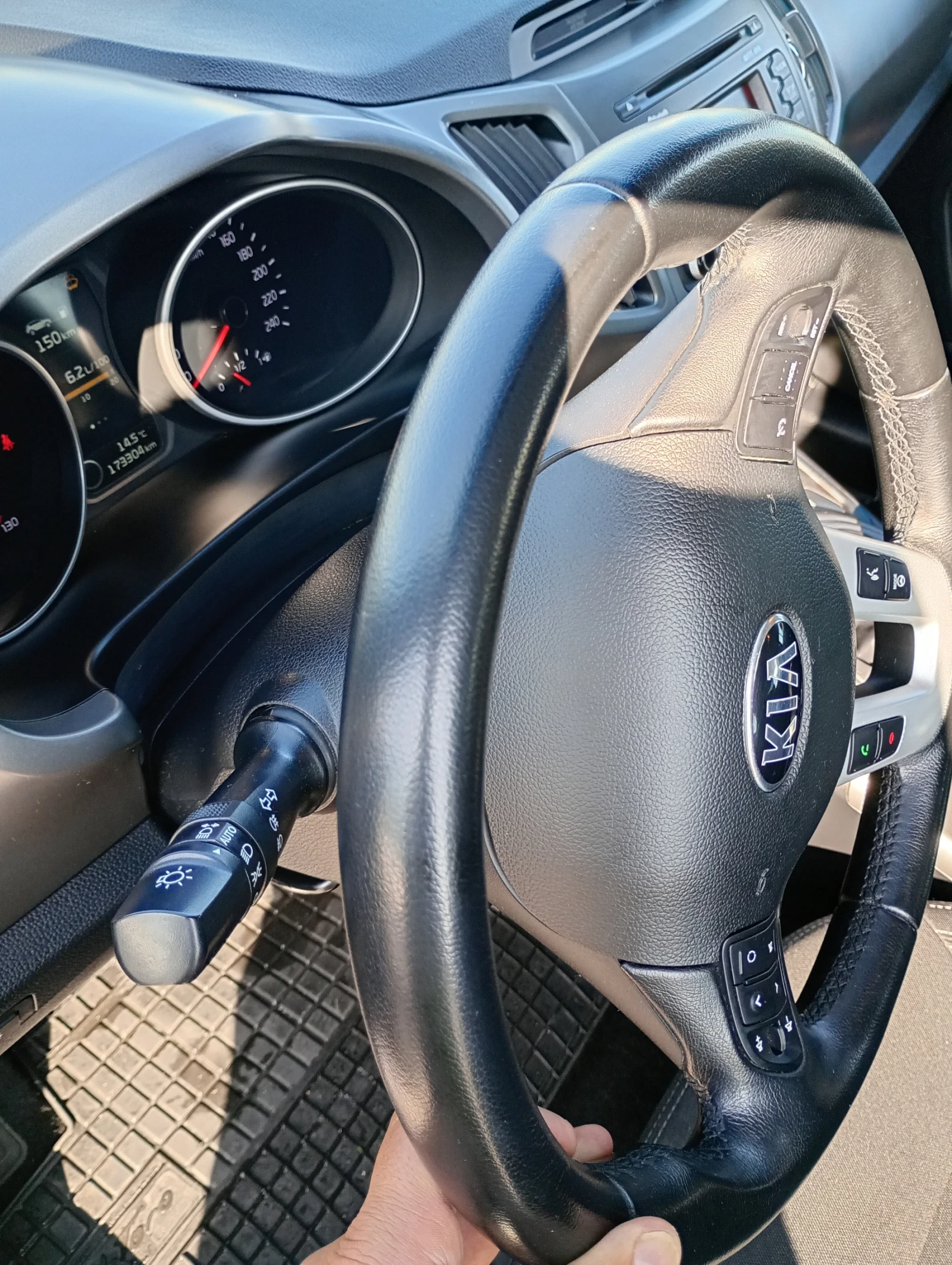 Kia Sportage, снимка 15 - Автомобили и джипове - 56272254