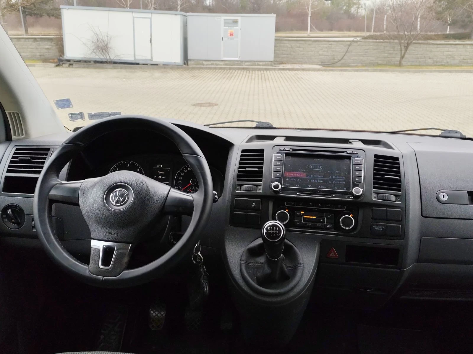 VW Caravelle  - изображение 10