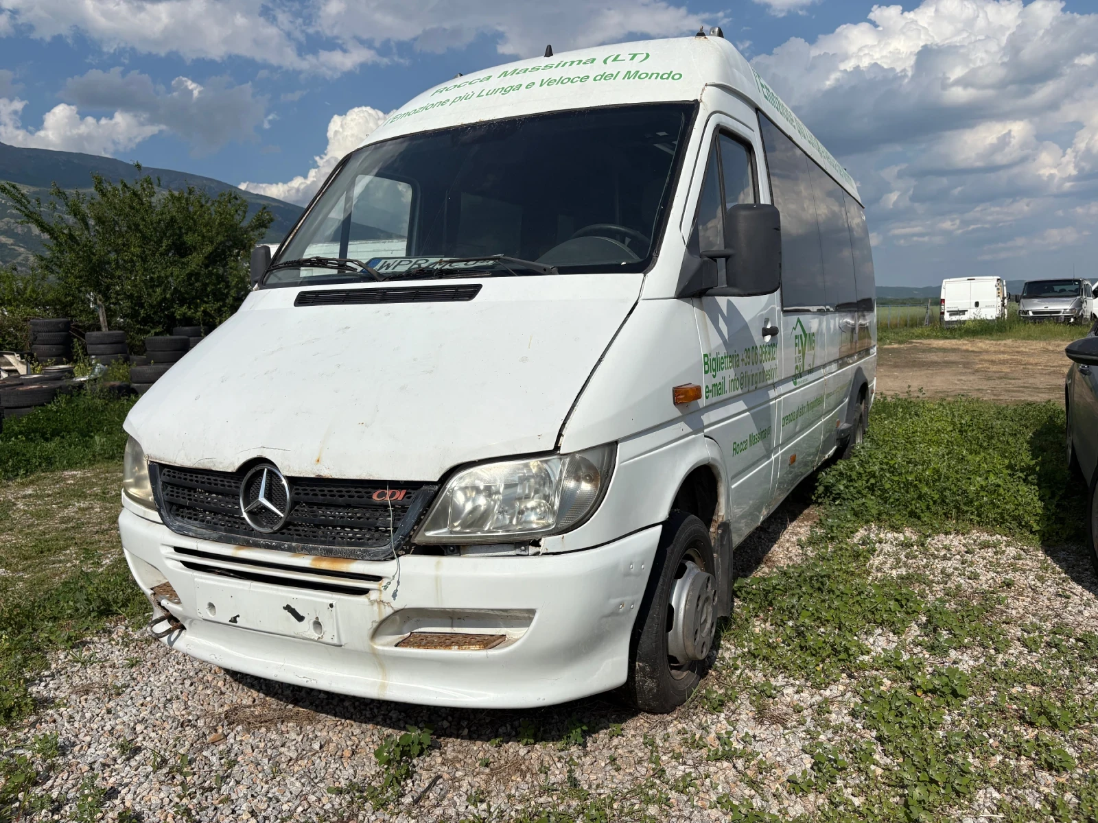 Mercedes-Benz Sprinter 413 автобус - изображение 2