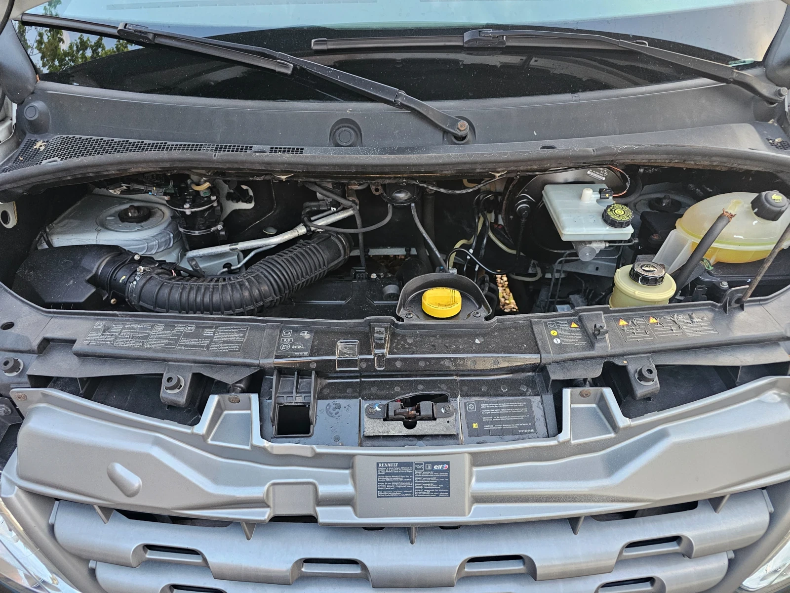 Renault Master 2.3 DCI 125ks, снимка 12 - Бусове и автобуси - 54461732