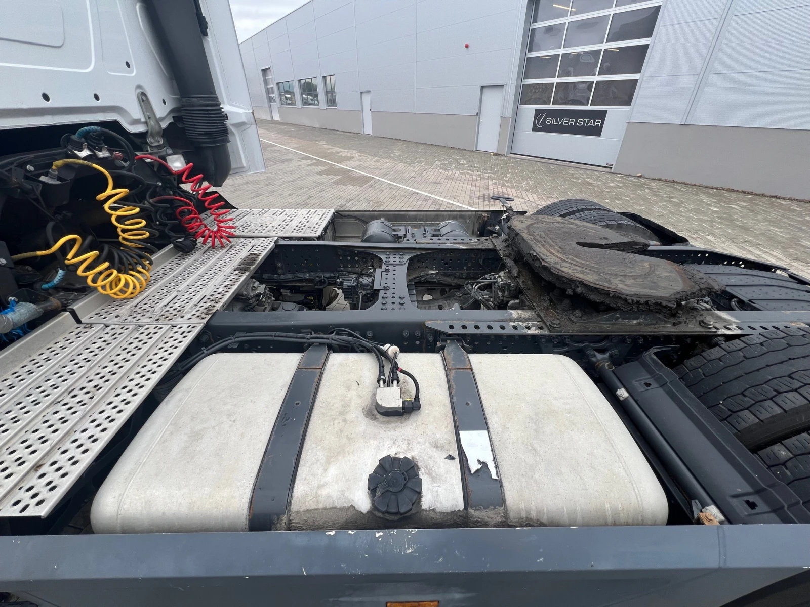 Mercedes-Benz Actros 1843 LS - изображение 8