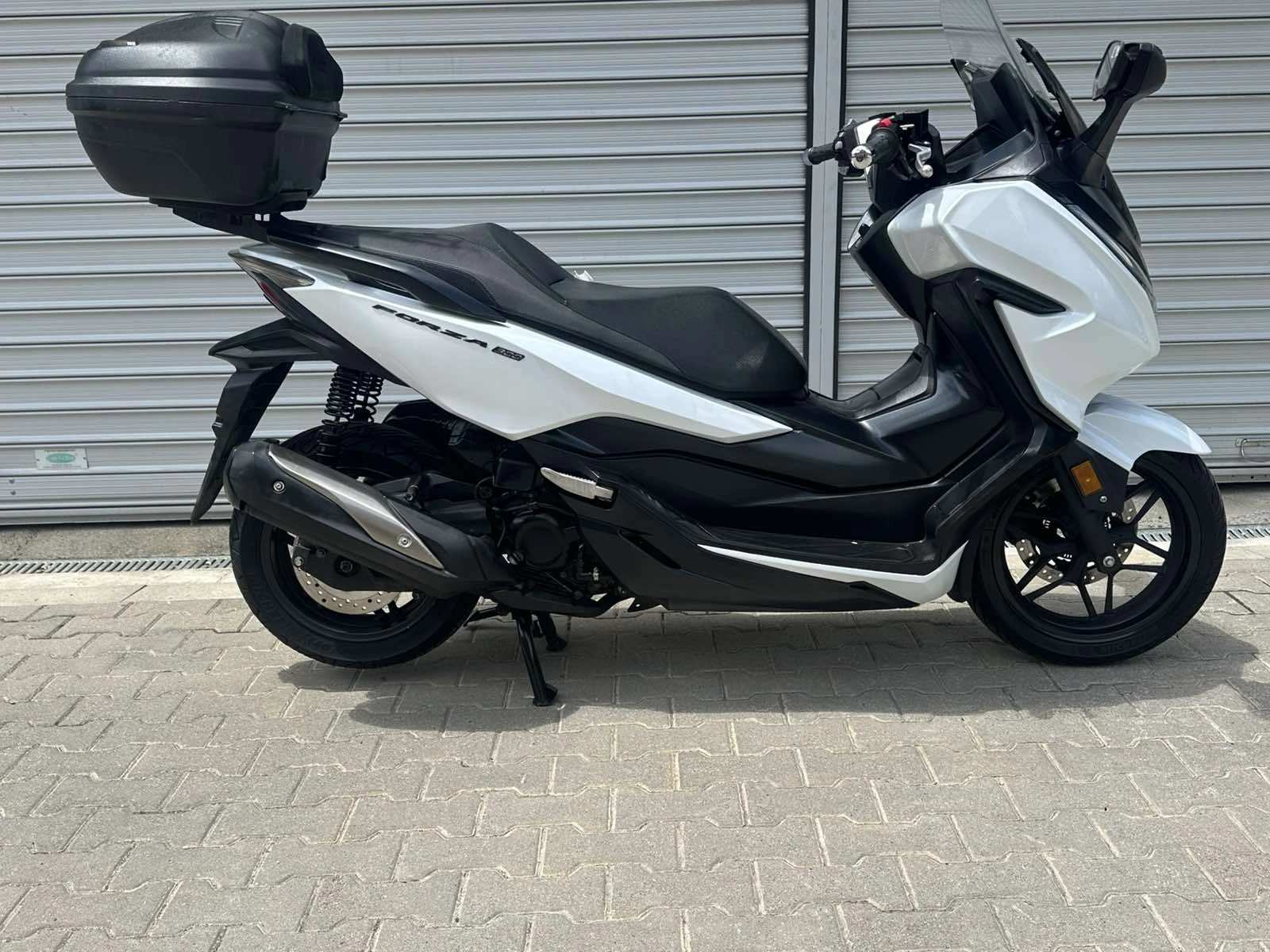 Honda Forza 300i ABS/TCS, снимка 2 - Мотоциклети и мототехника - 54896038