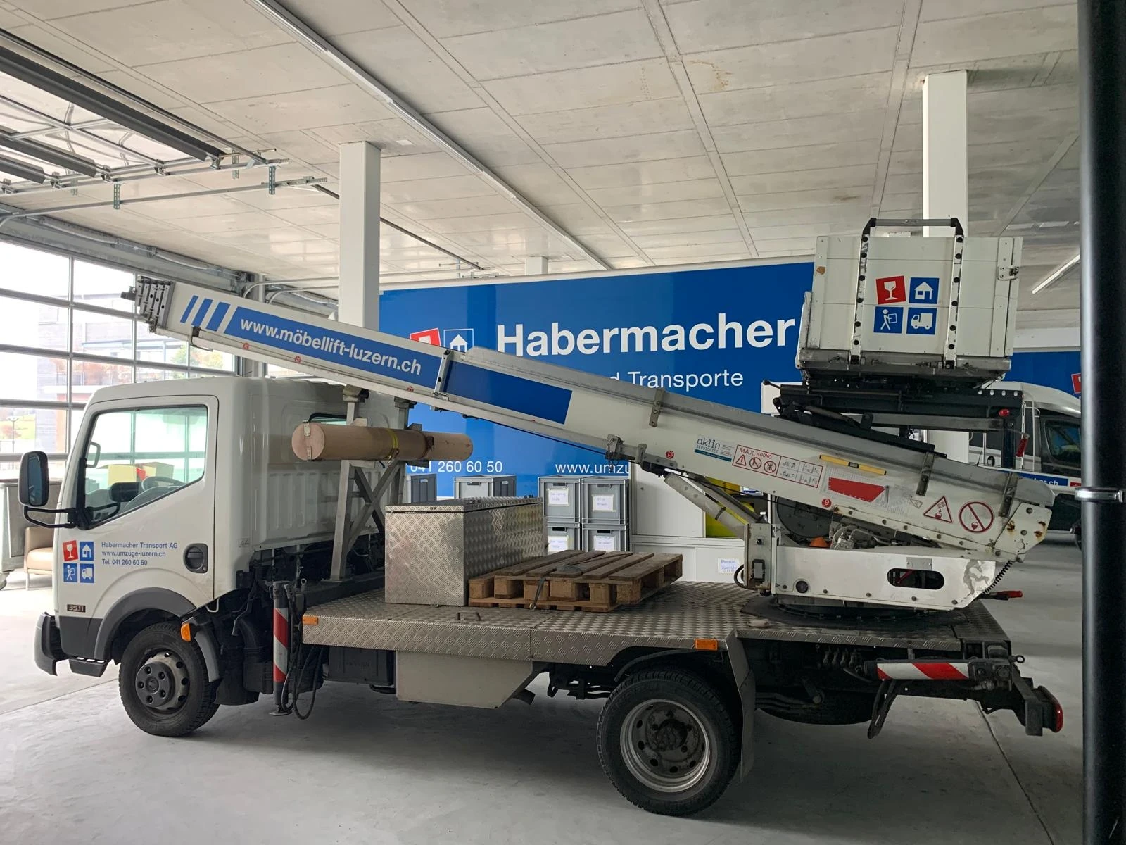 Автовишка Друга марка Nissan Cabstar* 27метра* 400кг.3.5т.* ШВЕЙЦАРИЯ*  - изображение 5