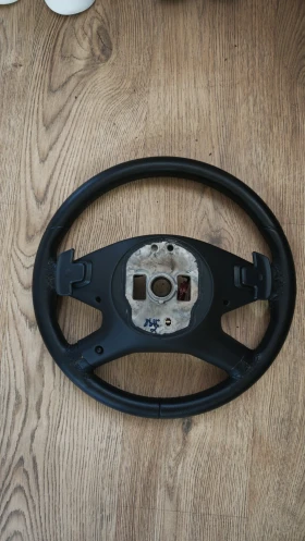 Волан Мерцедес, снимка 2 - Части - 52633759