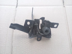 Брава ключалка преден капак Субару Форестър 07г.