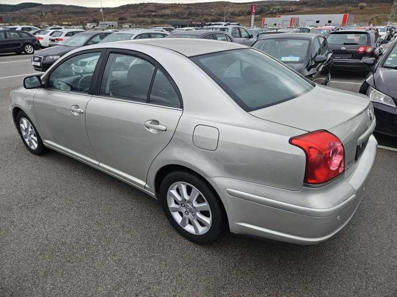 Toyota Avensis 2.2 D-4D / SOL / 6ск., снимка 3 - Автомобили и джипове - 46354295