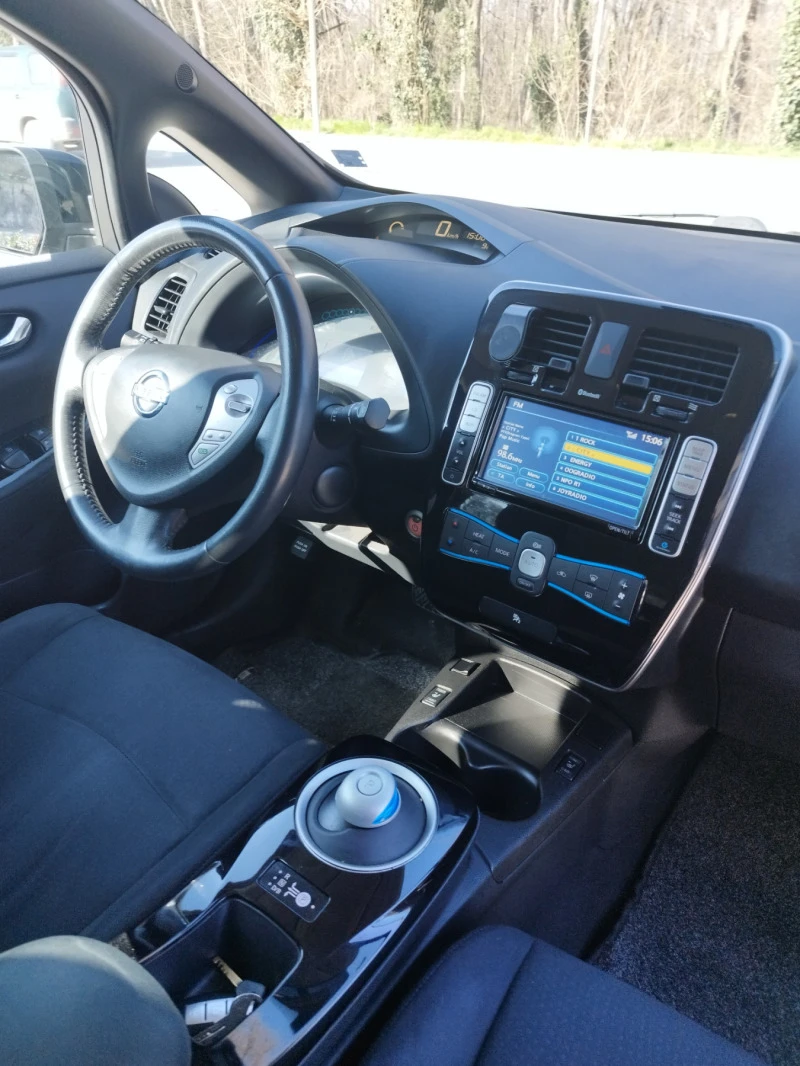 Nissan Leaf , снимка 5 - Автомобили и джипове - 46572598