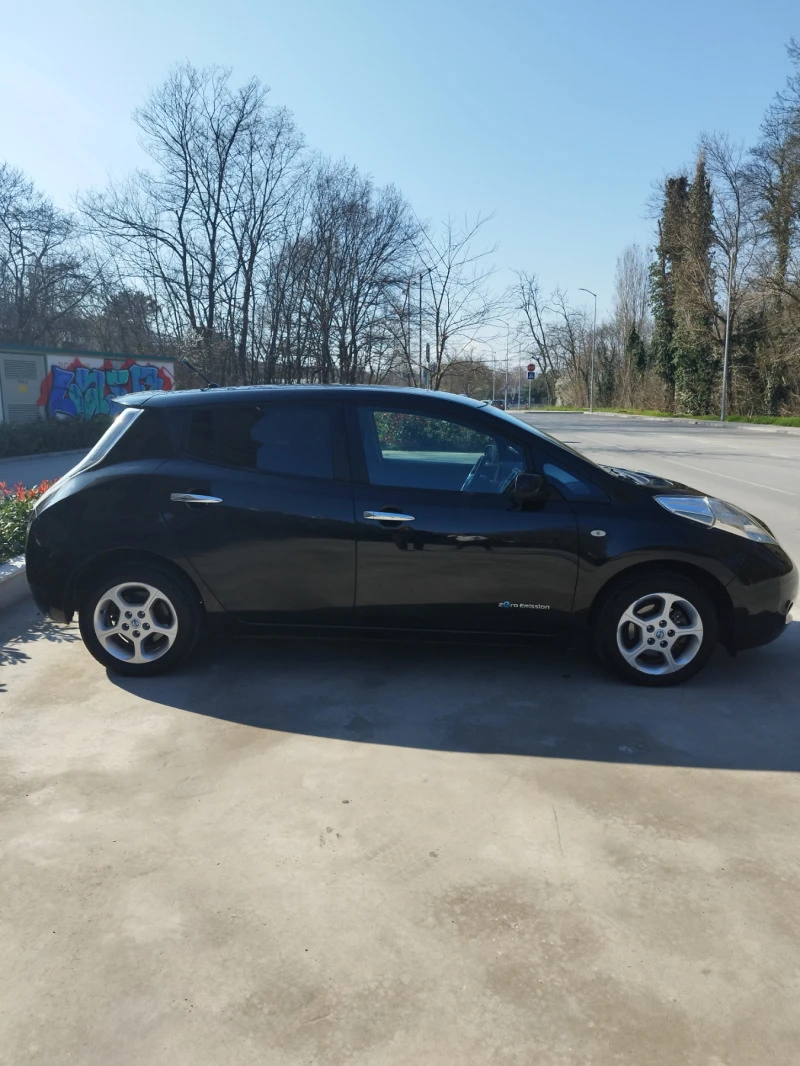 Nissan Leaf , снимка 4 - Автомобили и джипове - 46572598