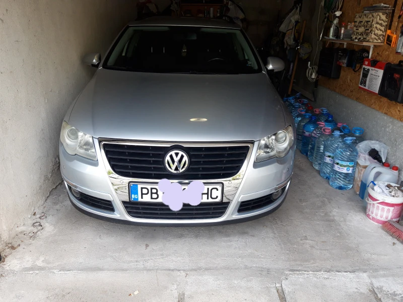 VW Passat 2.0TDI, снимка 14 - Автомобили и джипове - 46115872