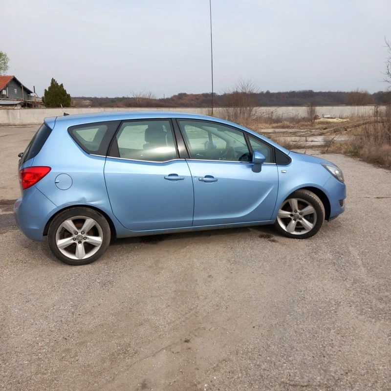 Opel Meriva B Face 1.4, снимка 2 - Автомобили и джипове - 47341307