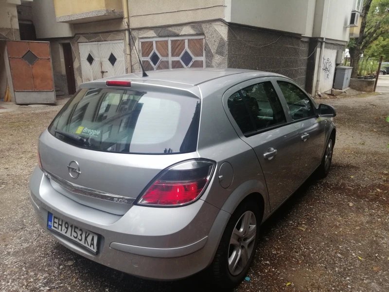 Opel Astra, снимка 8 - Автомобили и джипове - 47271284