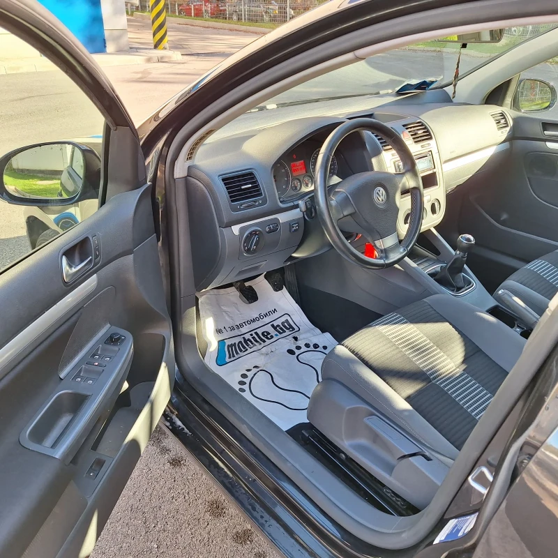 VW Golf 1.6i LPG United, снимка 10 - Автомобили и джипове - 47611098