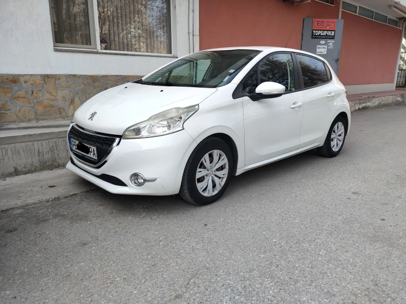 Peugeot 208, снимка 2 - Автомобили и джипове - 49493878