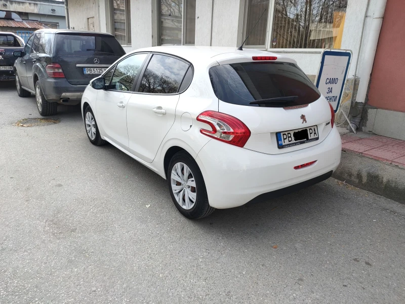 Peugeot 208, снимка 4 - Автомобили и джипове - 49493878