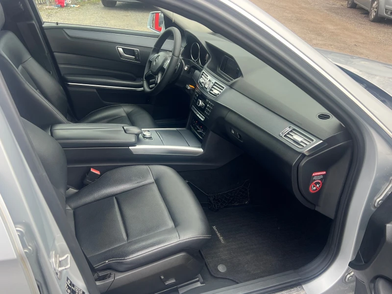 Mercedes-Benz E 220, снимка 10 - Автомобили и джипове - 53112411