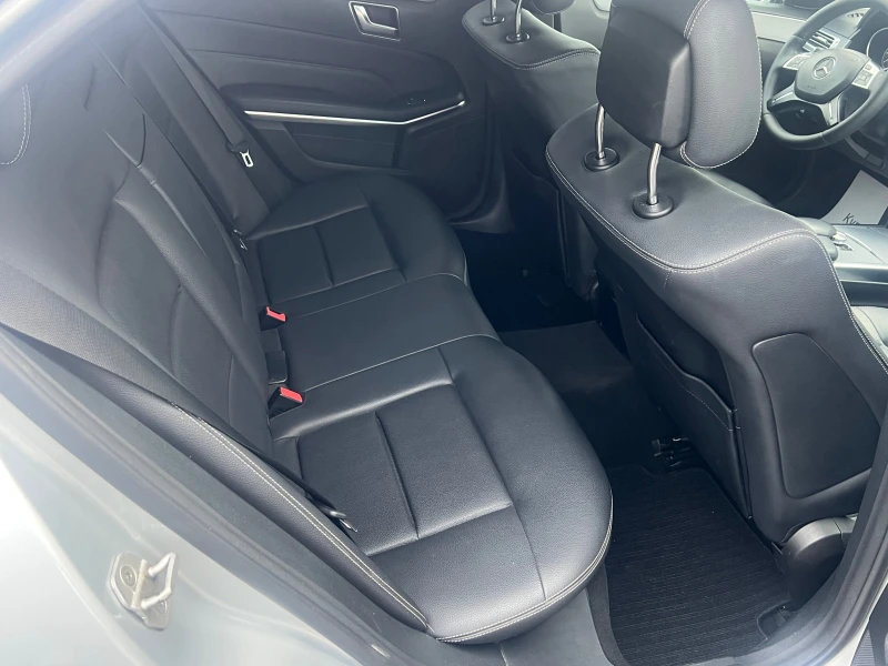 Mercedes-Benz E 220, снимка 17 - Автомобили и джипове - 53112411