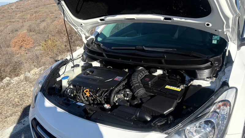 Hyundai I30 1.6 CRDI Автоматик, Нов внос, Евро 6, Отлична, снимка 17 - Автомобили и джипове - 53541152