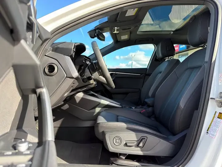 Audi A3 40 Progressiv * S Line Sport * CARFAX* , снимка 10 - Автомобили и джипове - 54784884