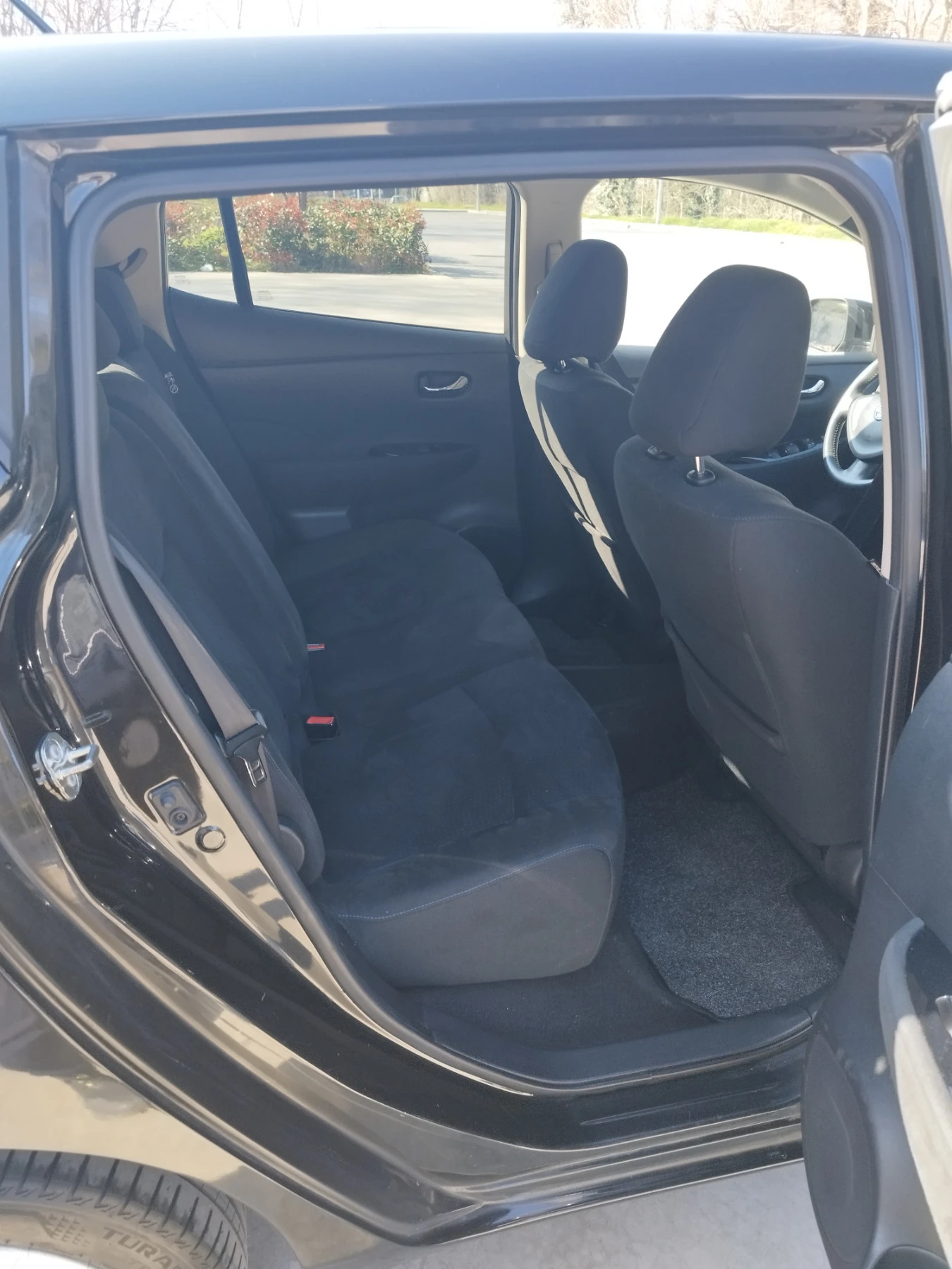 Nissan Leaf  | Mobile.bg   14