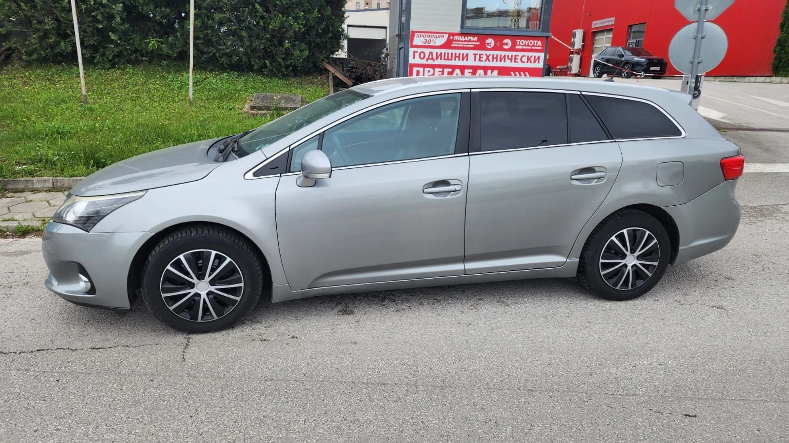 Toyota Avensis  - изображение 6