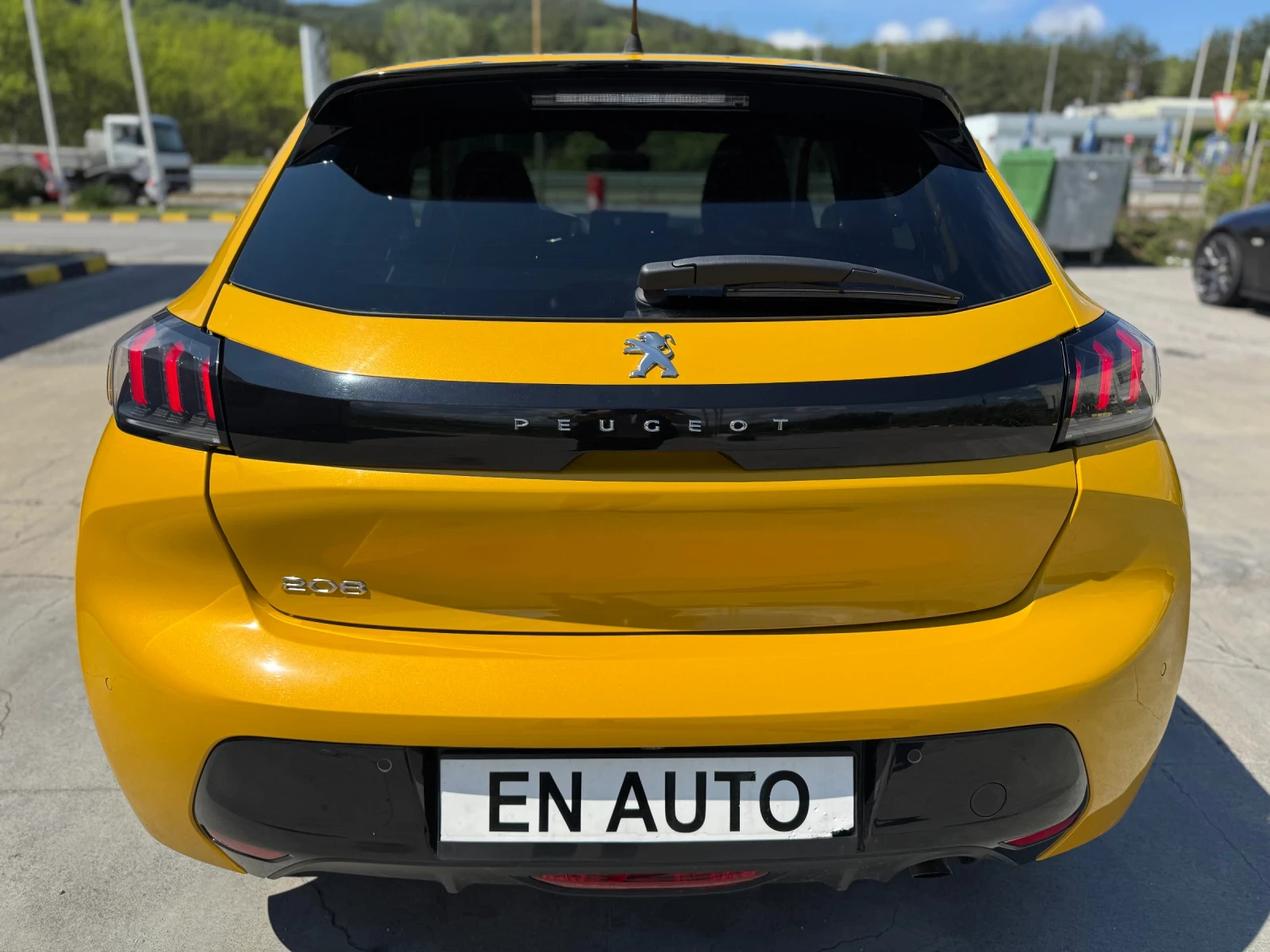 Peugeot 208 1.2* TURBO* 2022* 011 000 КМ*  - изображение 5
