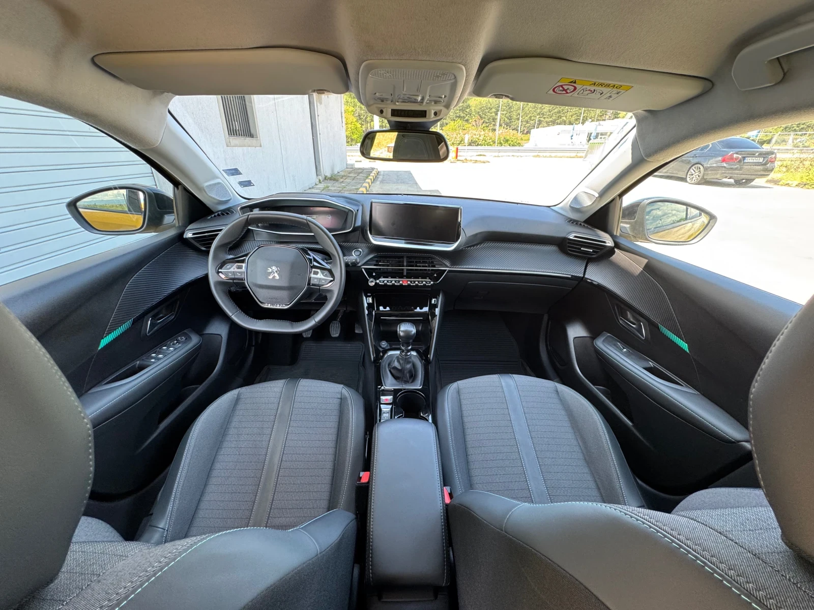 Peugeot 208 1.2* TURBO* 2022* 011 000 КМ*  - изображение 10