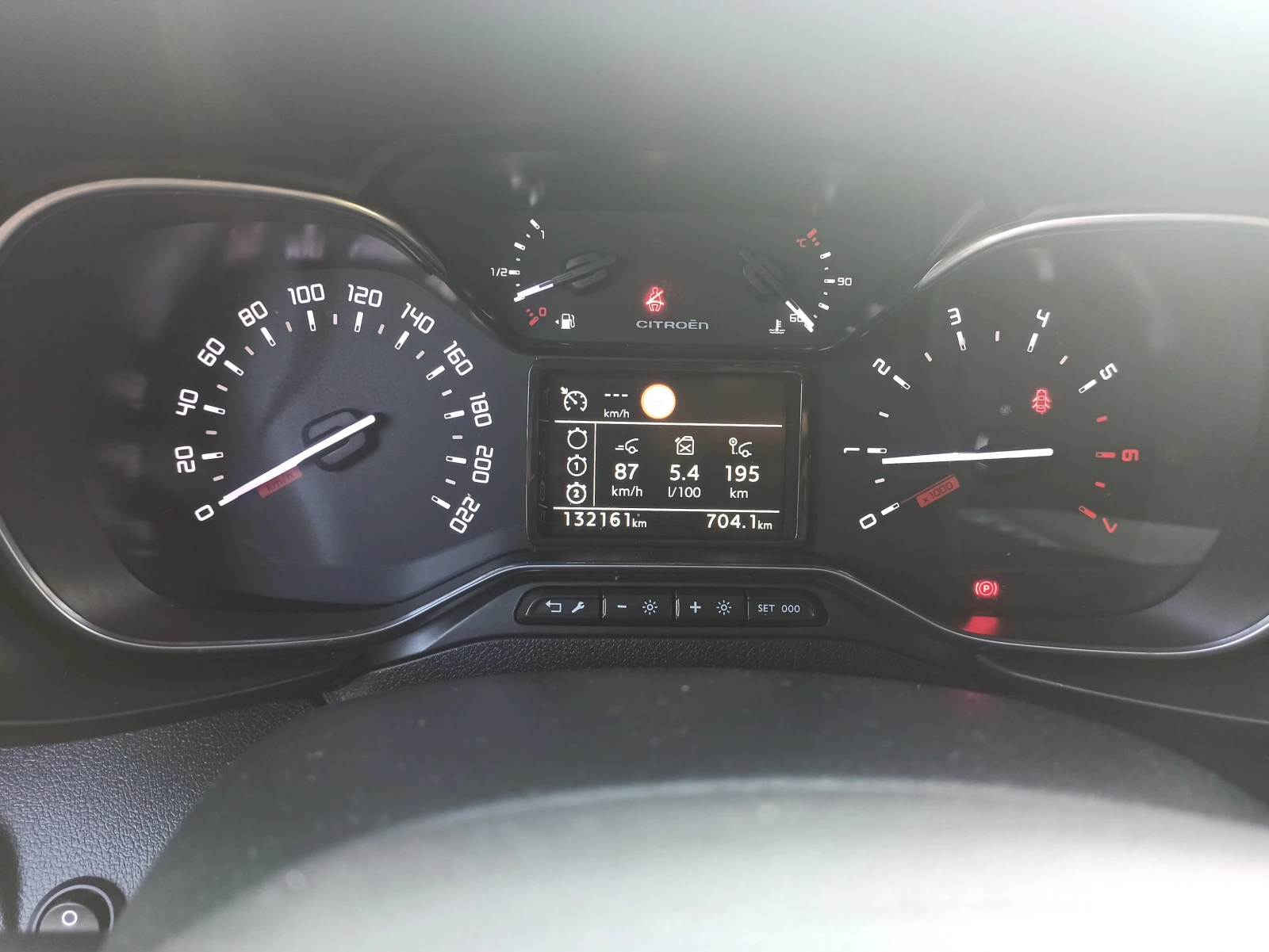 Citroen Berlingo 1.5 - изображение 8