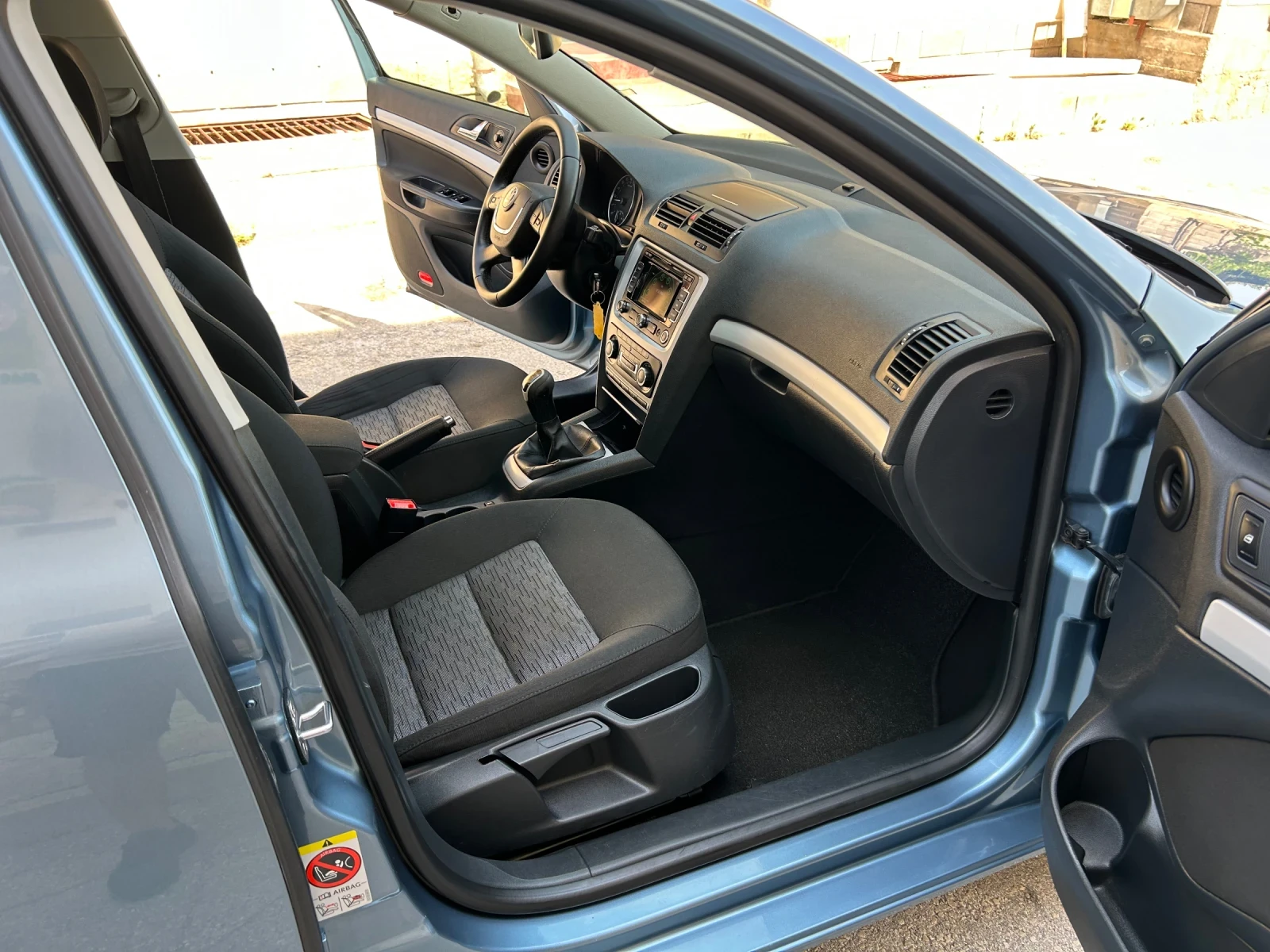 Skoda Octavia 1.6TDI EURO 5 - изображение 9
