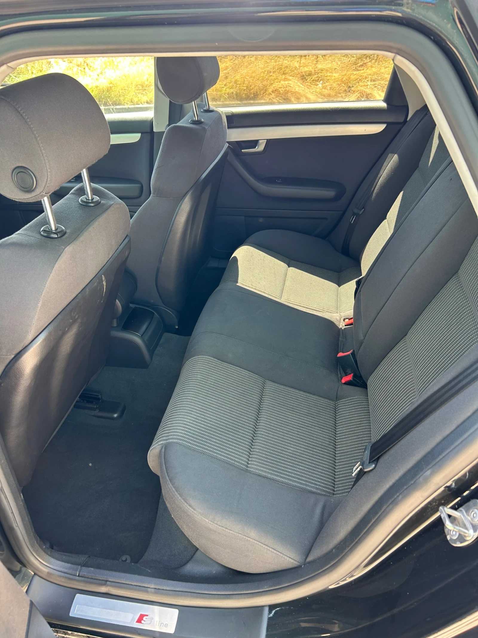 Audi A4 2.0 140  - изображение 7
