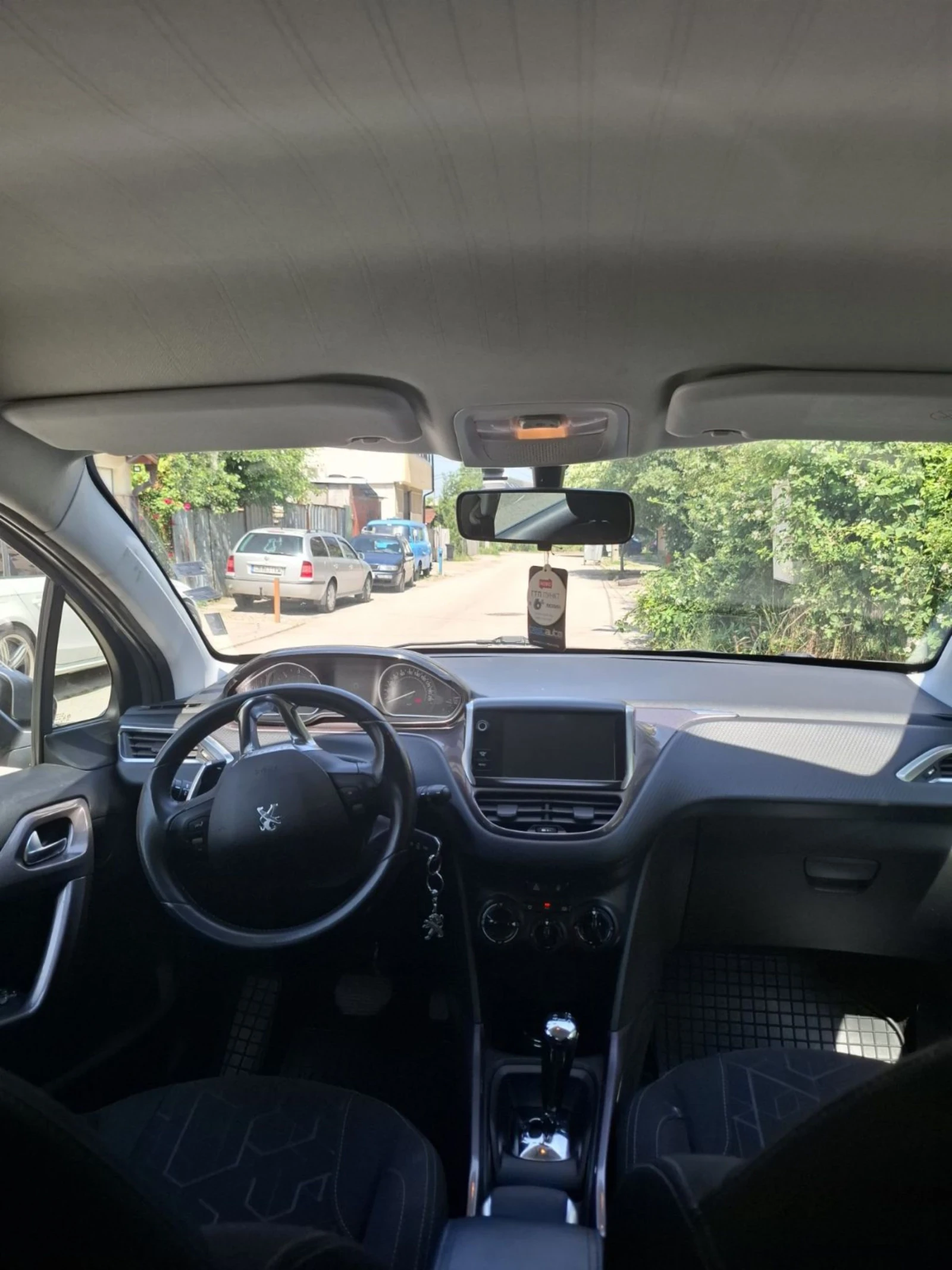 Peugeot 2008 eHDI AUTOMATIC  - изображение 8