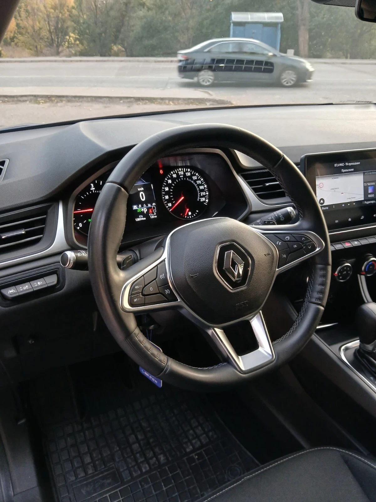 Renault Captur 1.5dci - изображение 10