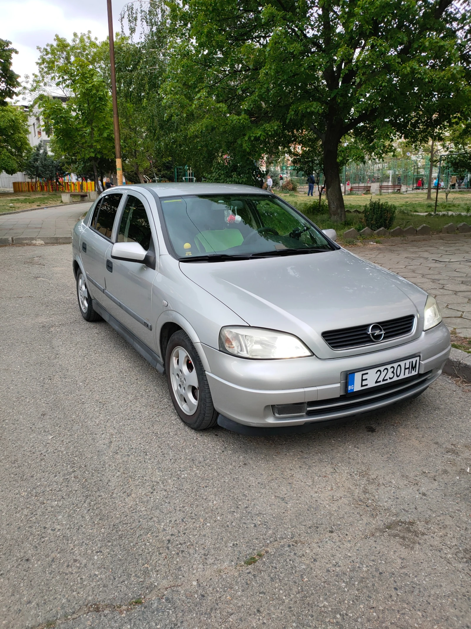 Opel Astra 2.0 DTI - изображение 2