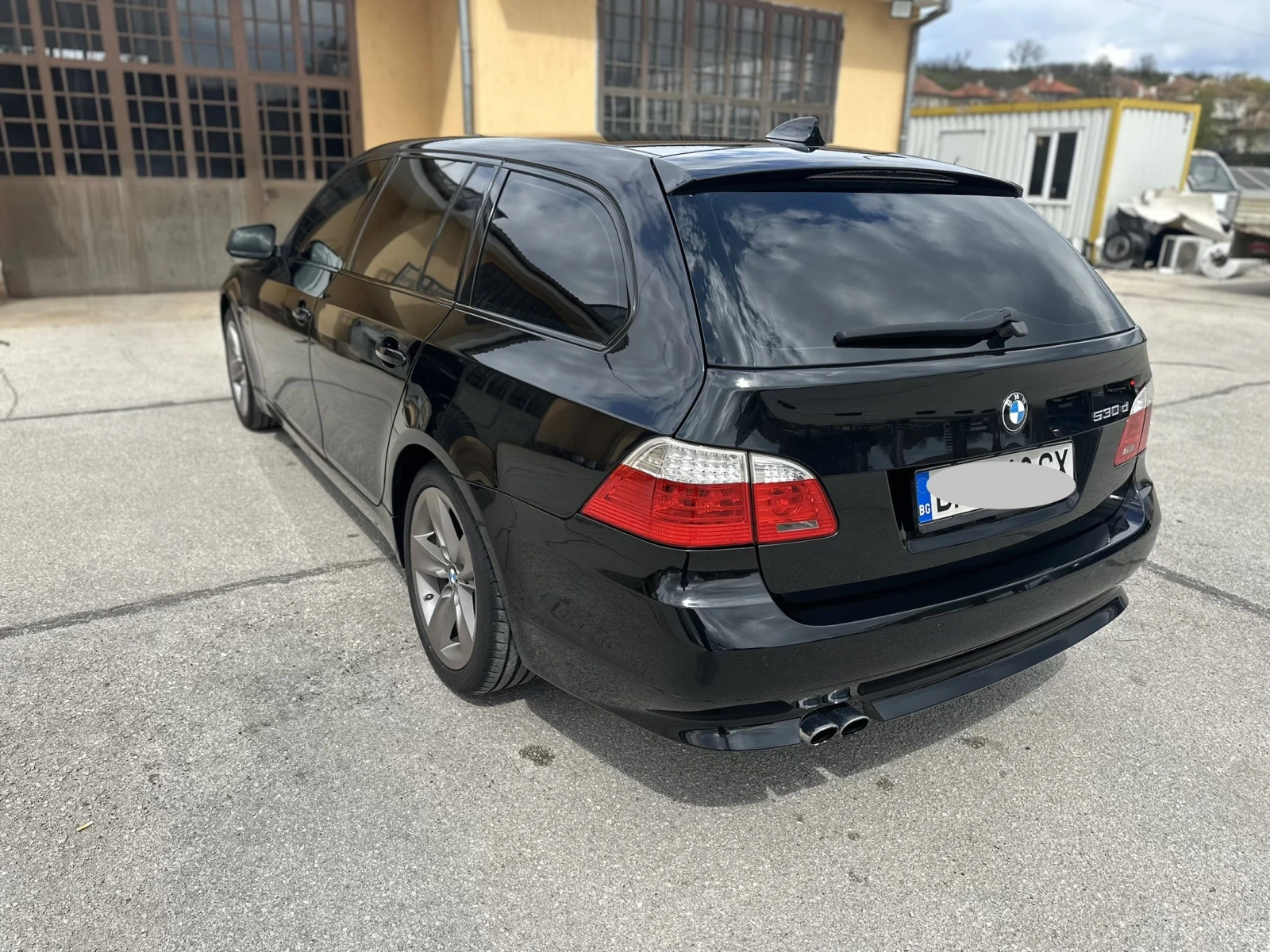 BMW 530 530d Xdrive  - изображение 3