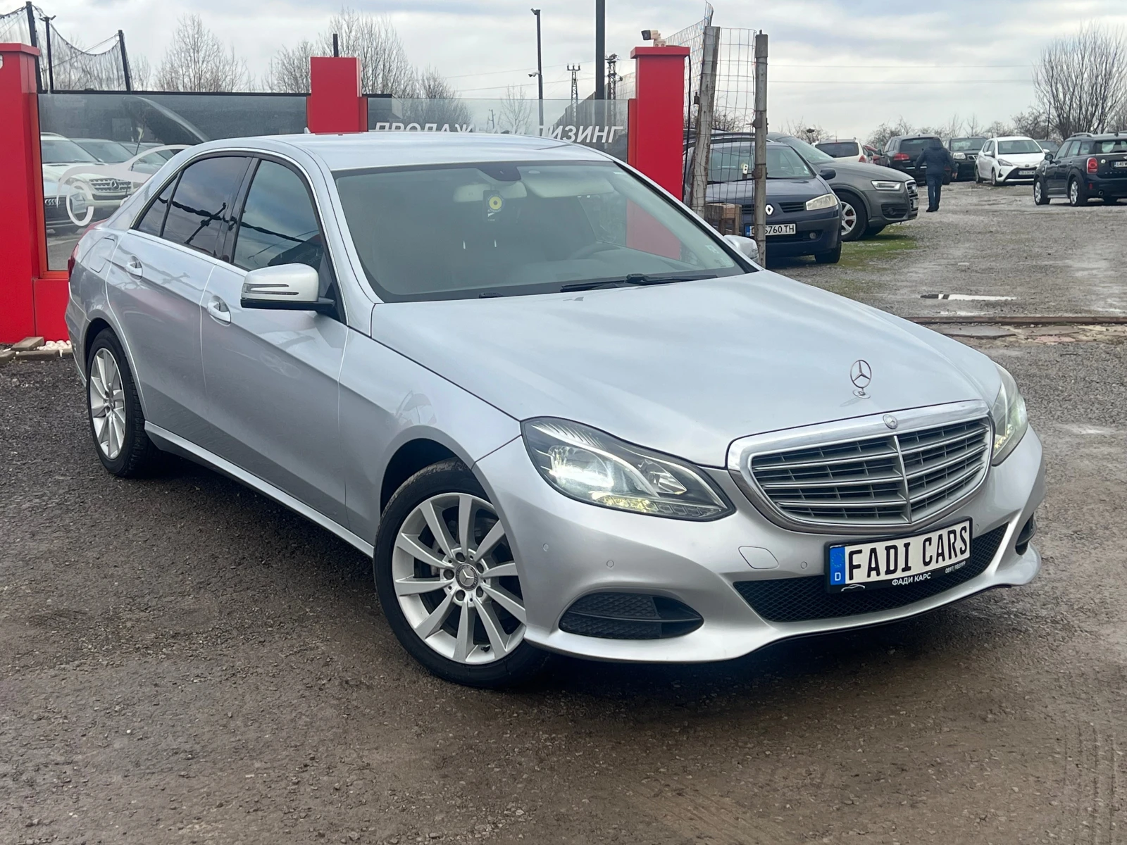 Mercedes-Benz E 220  - изображение 2