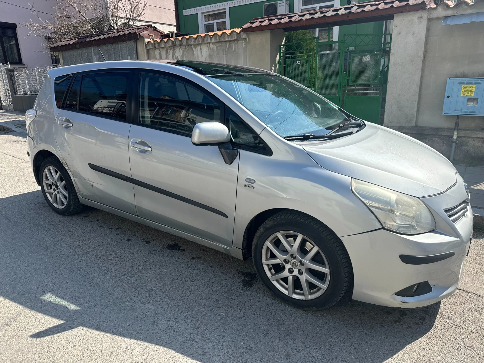 Toyota Verso, снимка 3 - Автомобили и джипове - 53863399