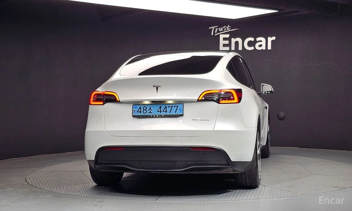 Tesla Model Y Long Range AWD* PANORAMA* , снимка 4 - Автомобили и джипове - 53996726