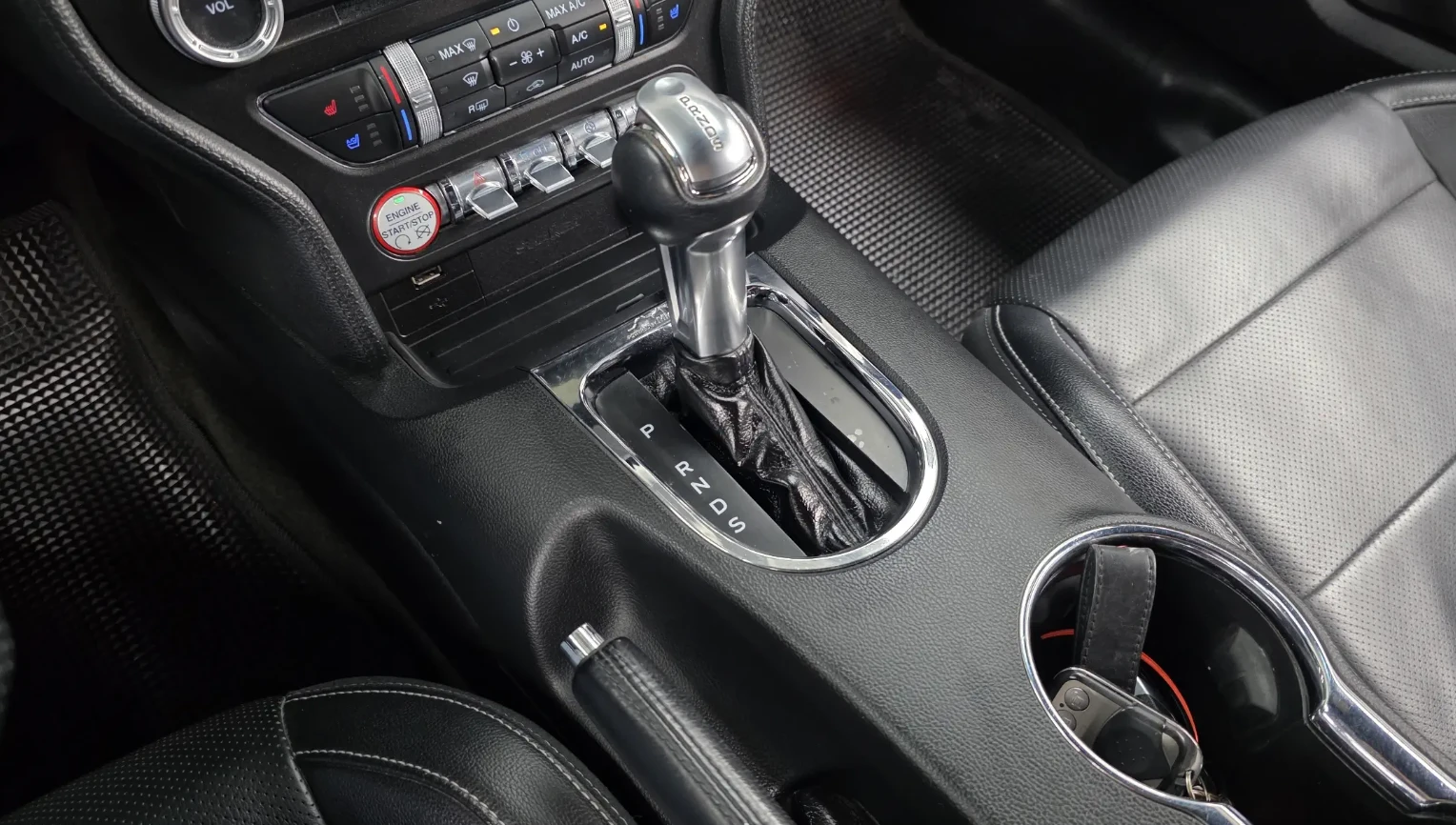 Ford Mustang GT COUPE | SHELBY PACKAGE, снимка 11 - Автомобили и джипове - 54409746