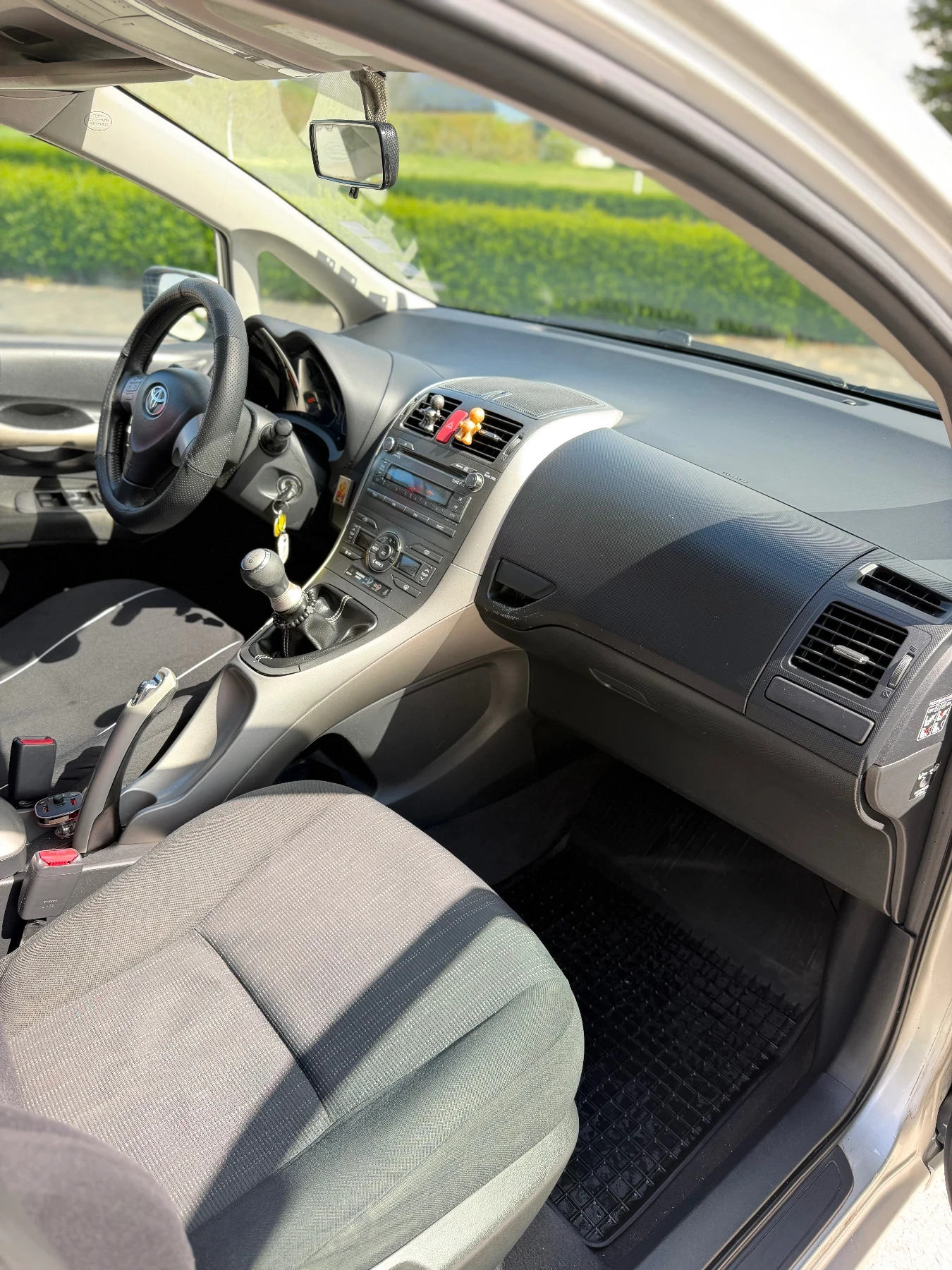 Toyota Auris 1, 4 D4D, 90hp, снимка 10 - Автомобили и джипове - 54414996