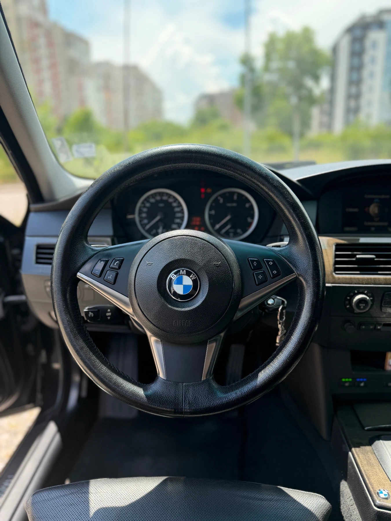 BMW 530, снимка 8 - Автомобили и джипове - 54869814