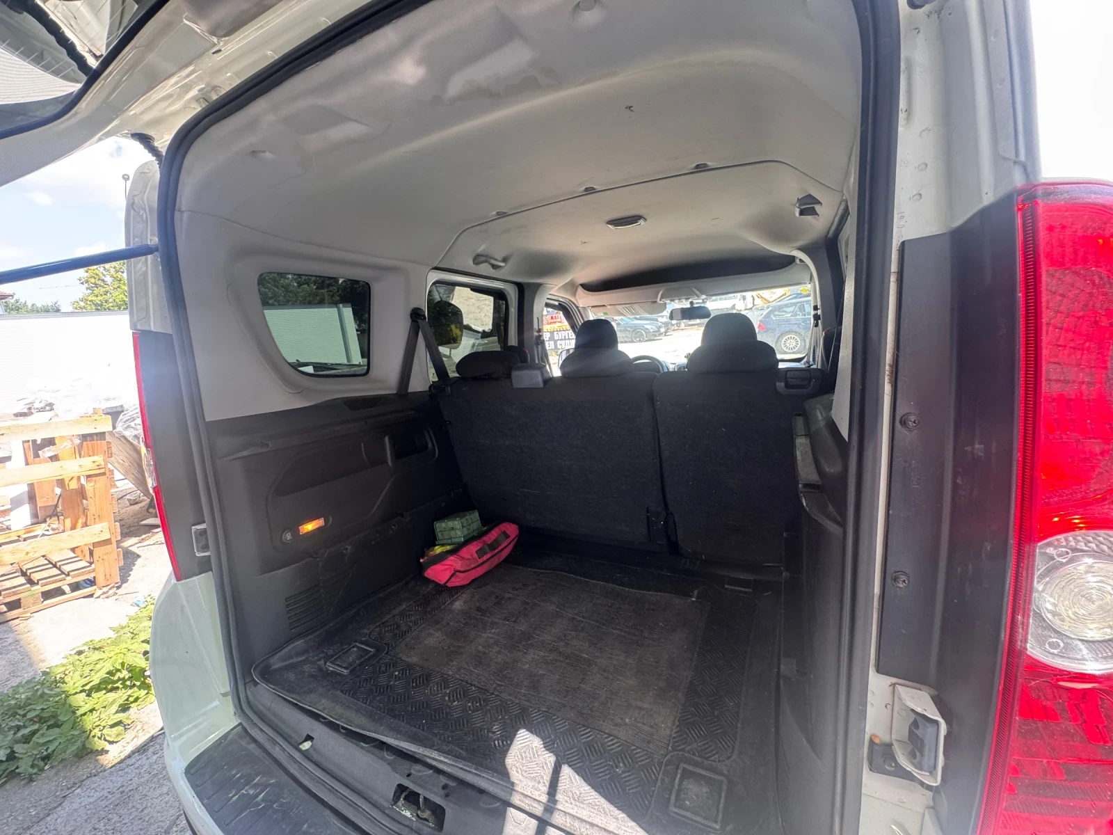 Fiat Doblo 1.4 турбо фабричен метан, снимка 8 - Автомобили и джипове - 55179312