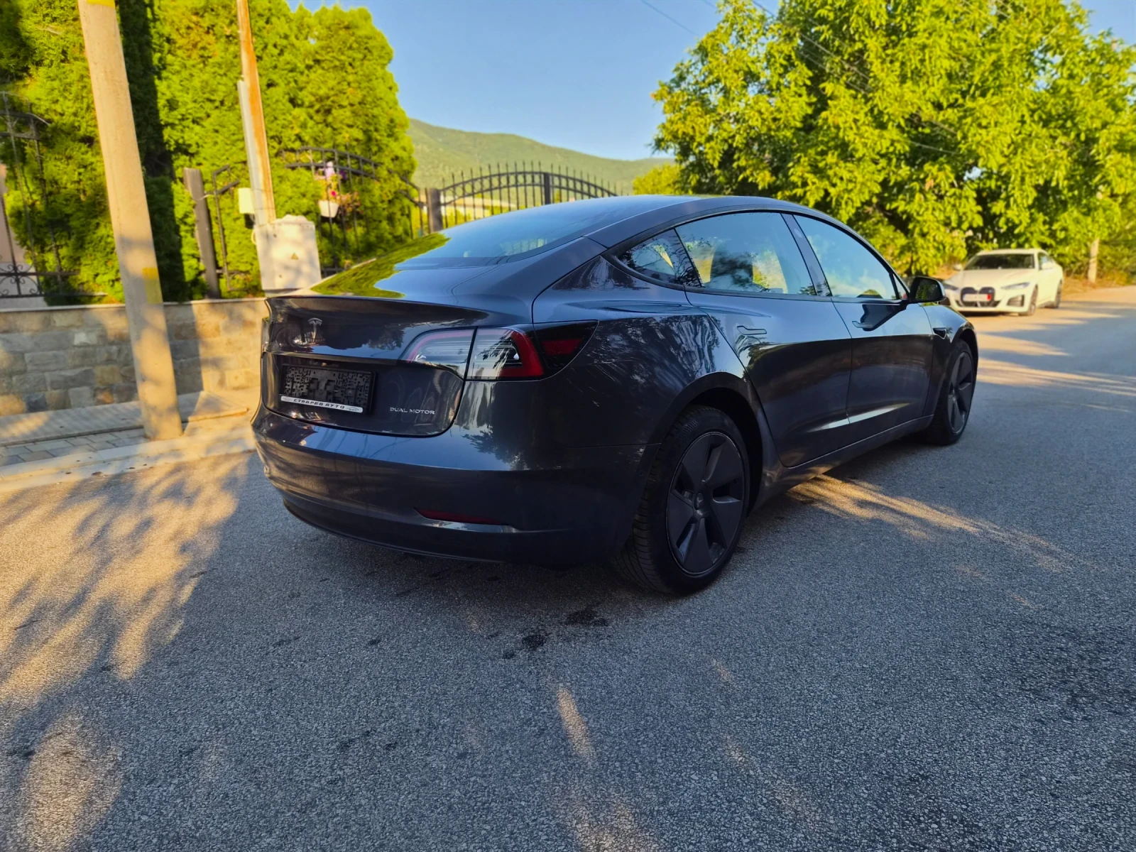 Tesla Model 3 Long Range/Dual Motor/6.22г., снимка 4 - Автомобили и джипове - 55509903
