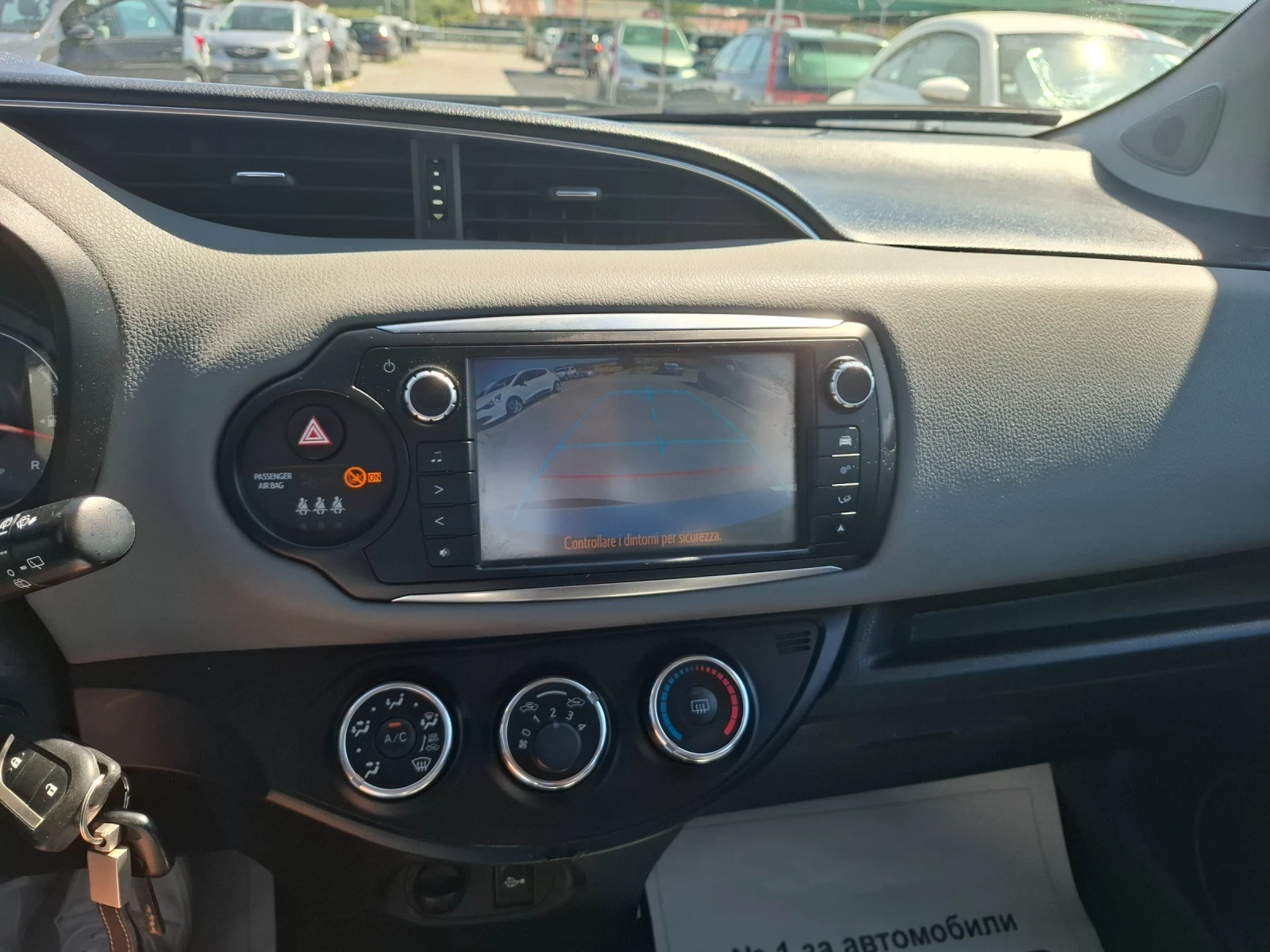 Toyota Yaris 1, 4D4D-Navi+ Kamera-Euro 5, снимка 11 - Автомобили и джипове - 55523830
