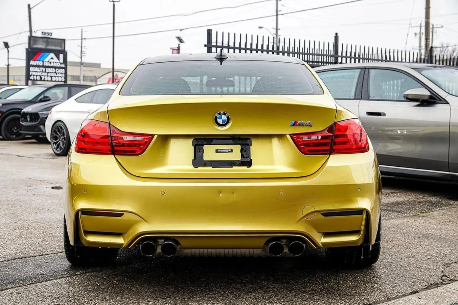BMW M4 Coupe* HUD* CARBON* HARMAN/KARDON, снимка 7 - Автомобили и джипове - 55595677