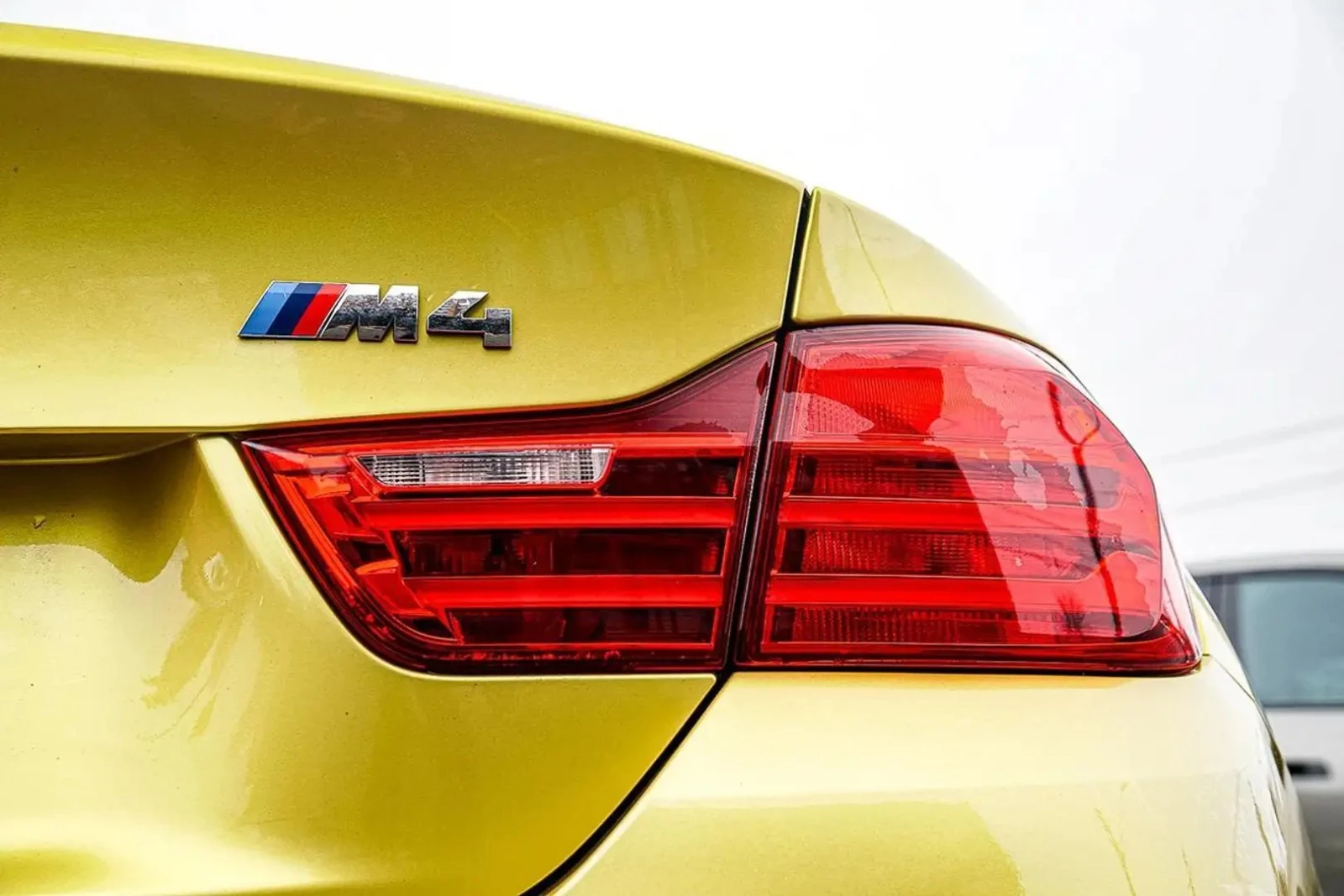 BMW M4 Coupe* HUD* CARBON* HARMAN/KARDON, снимка 8 - Автомобили и джипове - 55595677